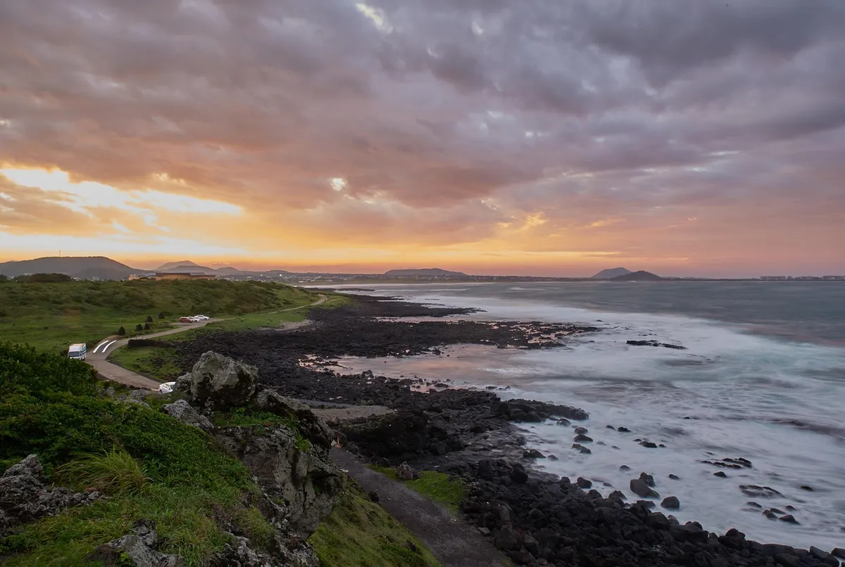 ocean, jeju, nature, jeju island, landscape, travel, korea, scenery, coast, island, republic of korea, tourism, stone, waves, rock, jeju sea, cloud, beach, vaca
