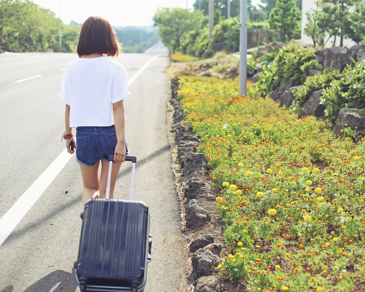 旅行、ここ、観光客、人、観光、男、休暇、風景、女性、自然、レジャー、ハイキング、バックパック、濟州、濟州島、道、ドリーファー、旅、バックパッキング