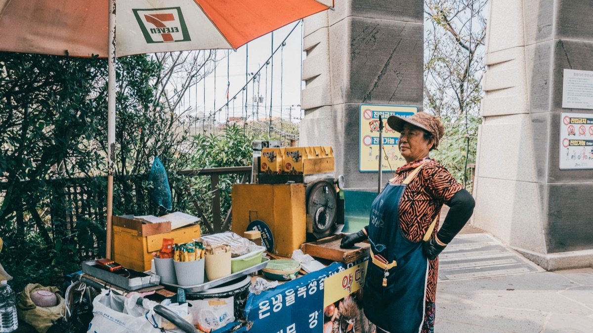 Gastronomía de Jeju: Cómo encontrar locales con más de 10 añ